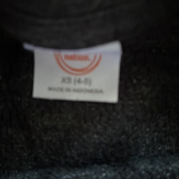 Boys XS Grey Joggers and Shirt - Picture 3 of 6